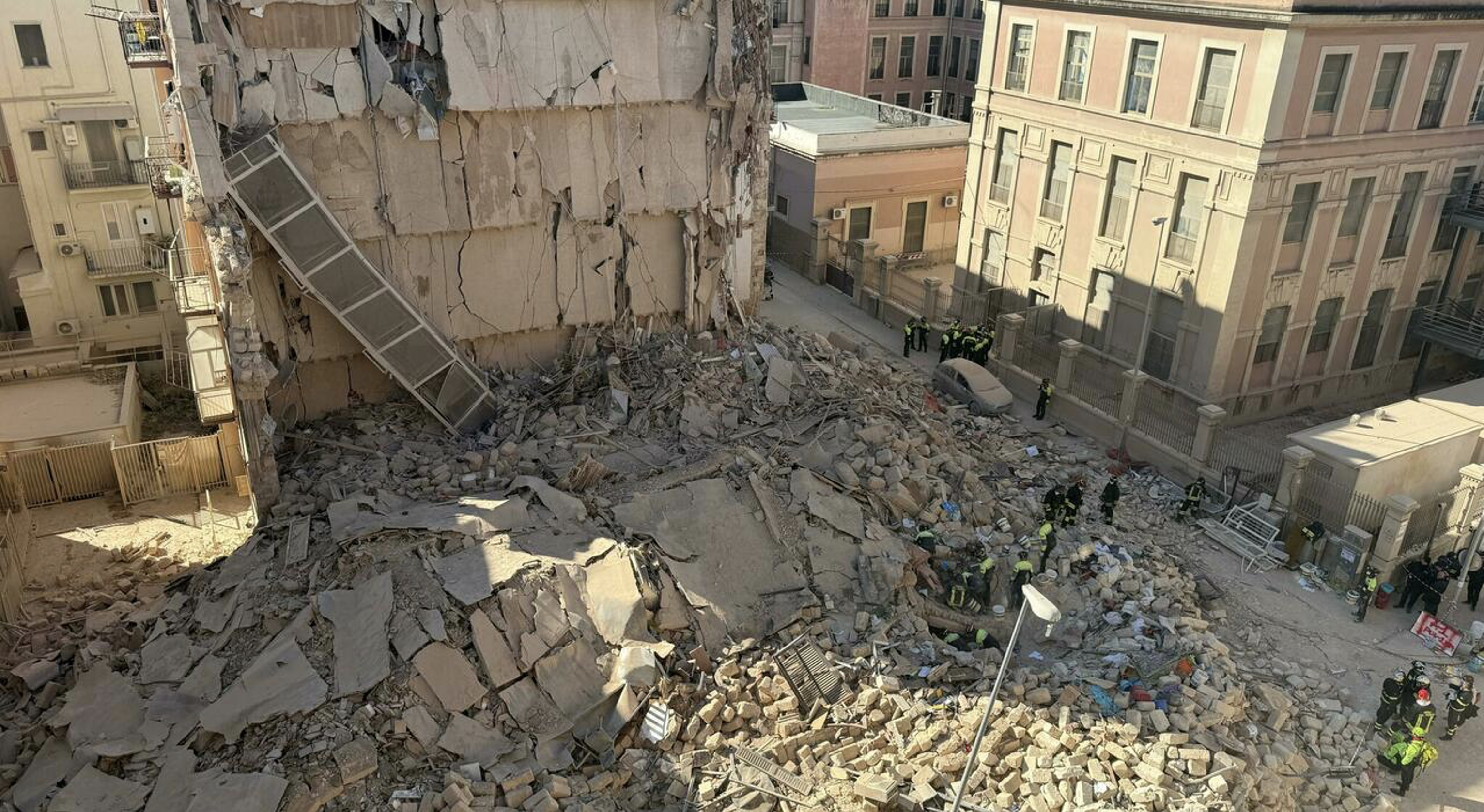 crollo palazzina di Bari